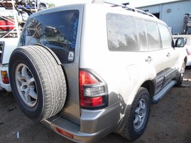 2001 MITSUBISHI MONTERO XLS GOLD 3.5 AT 4WD 203954